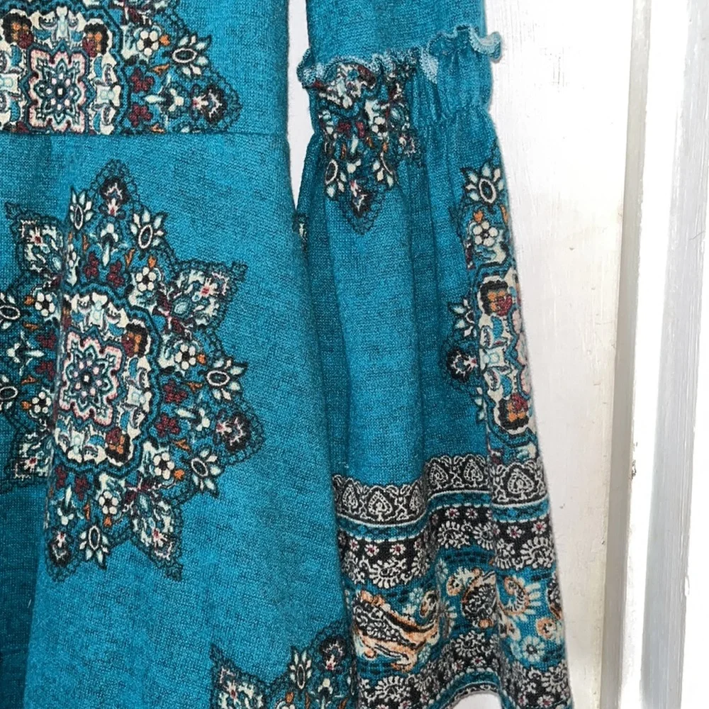 Dress - Picture 3 of 6